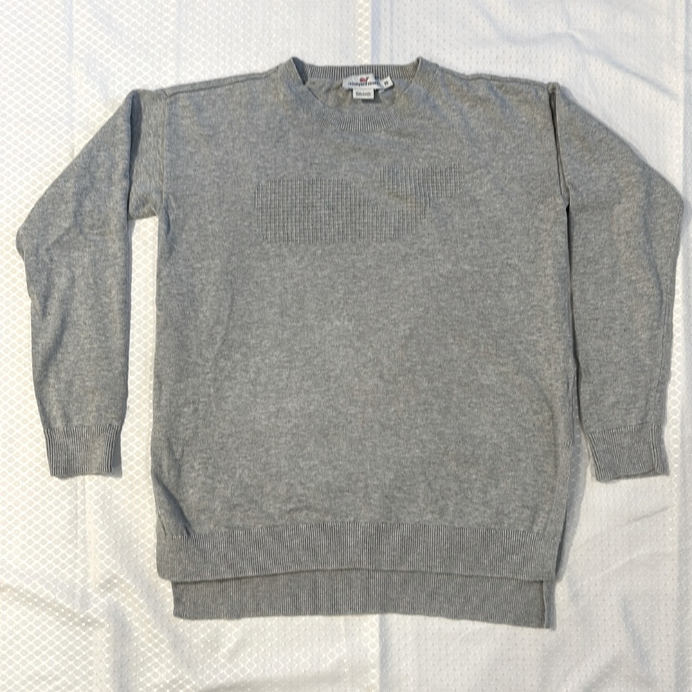 Vineyard Vines Gray XS Women’s Sweater, light-weight, longer in back, like new!